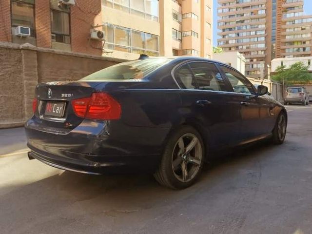 BMW 325 2010