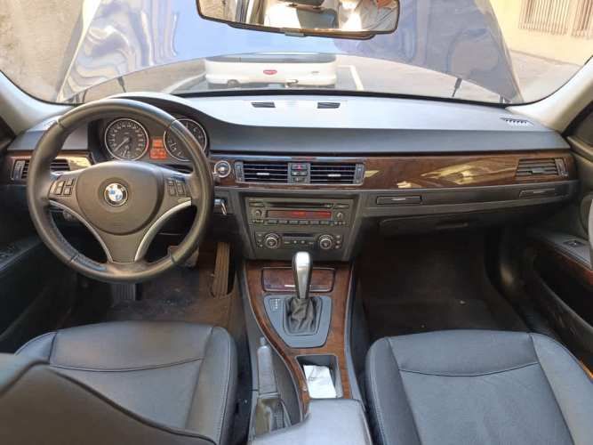 BMW 325 2010