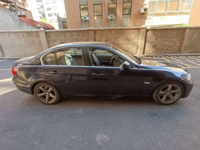 BMW 325 2010