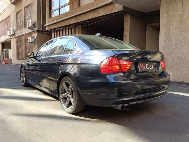 BMW 325 2010