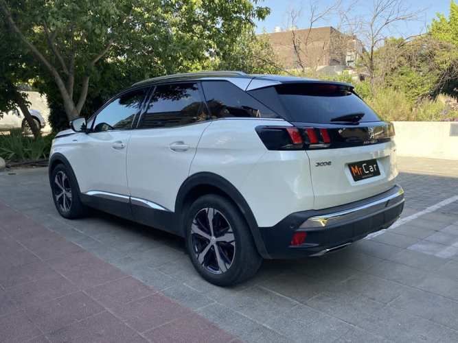 PEUGEOT 3008 2019