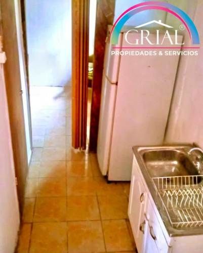 Se vende amplia casa con departamento independiente