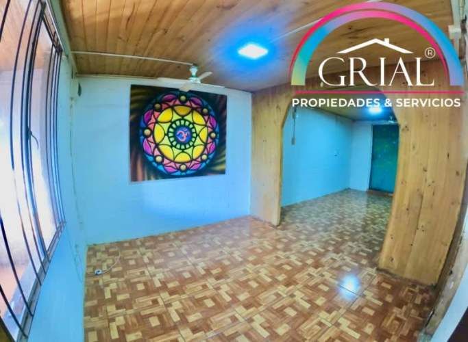 ¡Oportunidad Única! Casa con Local Comercial en Melipilla