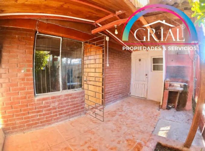 ¡Oportunidad Única! Casa con Local Comercial en Melipilla