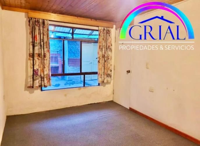 Amplia casa en Melipilla, Sector Centro