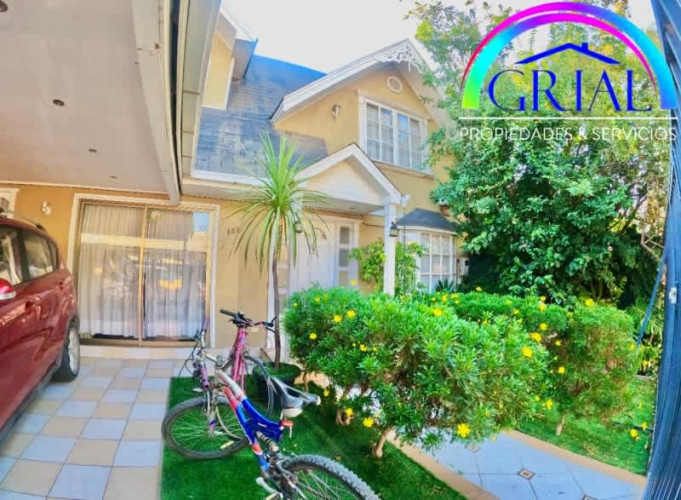 Vende Casa Chalet Estilo Victoriana El Bosque