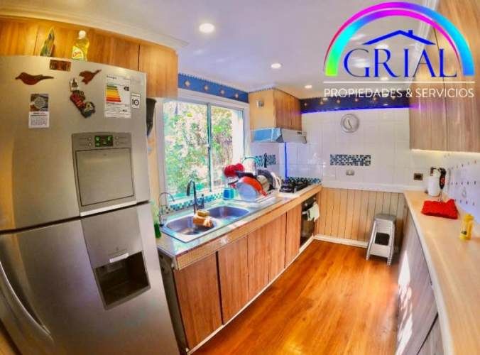 Vende Casa Chalet Estilo Victoriana El Bosque