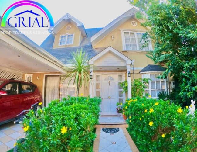 Vende Casa Chalet Estilo Victoriana El Bosque