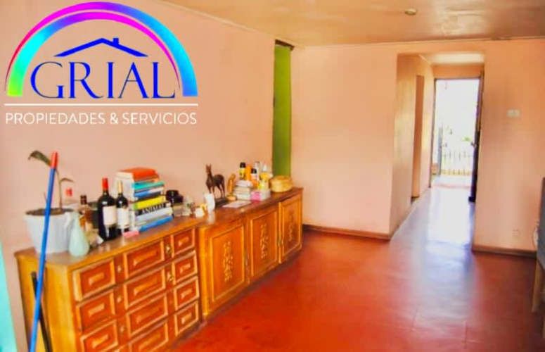 Amplia casa en Tiltil