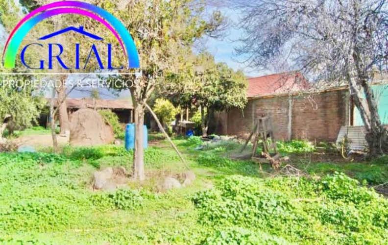 Amplia casa en Tiltil