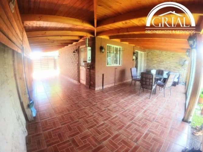 Se vende hermosa casa en sector residencial de Valle Grande