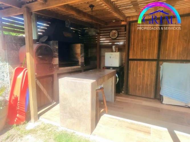 Se vende hermosa casa en sector residencial de Valle Grande