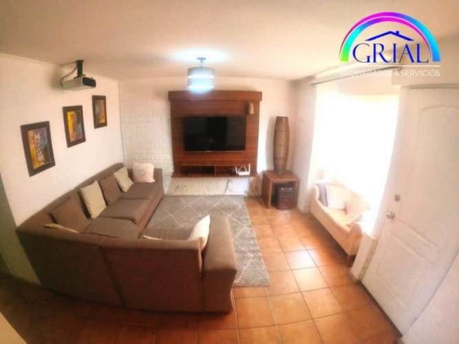 Se vende hermosa casa en sector residencial de Valle Grande