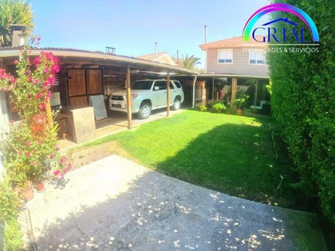 Se vende hermosa casa en sector residencial de Valle Grande