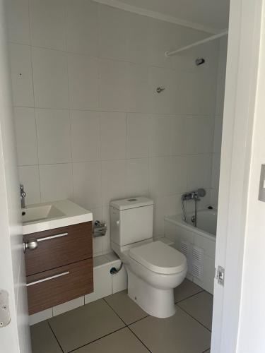 EN VENTA DEPARTAMENTO LUMINOSO CON AMPLIO BALCÓN