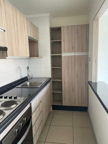 EN VENTA DEPARTAMENTO LUMINOSO CON AMPLIO BALCÓN
