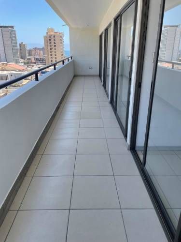 EN VENTA DEPARTAMENTO LUMINOSO CON AMPLIO BALCÓN