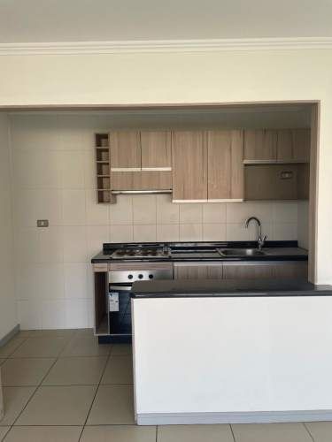 EN VENTA DEPARTAMENTO LUMINOSO CON AMPLIO BALCÓN