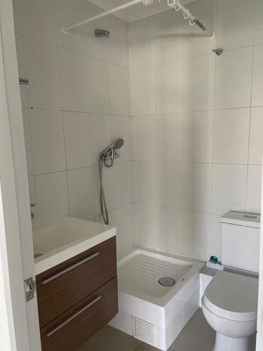 EN VENTA DEPARTAMENTO LUMINOSO CON AMPLIO BALCÓN