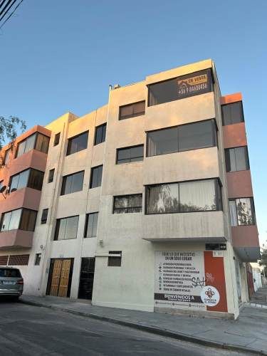 En venta departamento, Condominio los Algarrobos.
