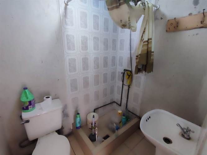 CASA America 645 - 647 / Se vende Casa, Sitio, Terreno, Local Ccial. 20.990 UF - 6 Dormitorios 3 Baños 3 Bodegas 6 Estacionamiento, mas de 500 m2 de terreno para construir