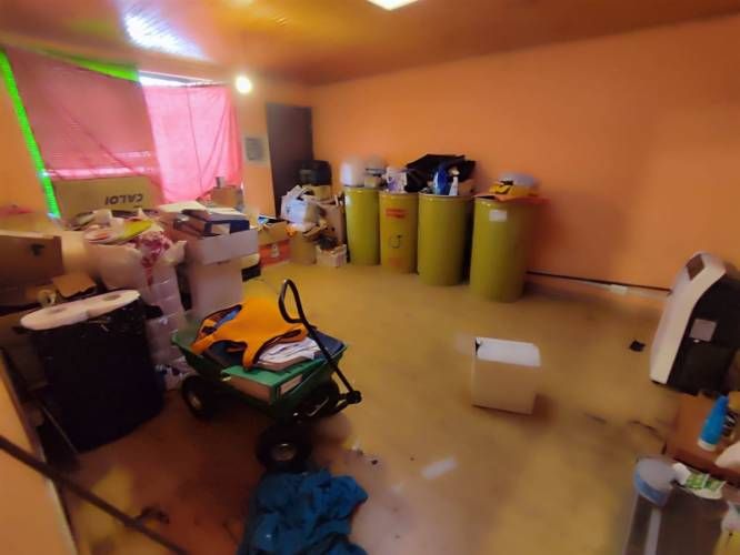 CASA America 645 - 647 / Se vende Casa, Sitio, Terreno, Local Ccial. 20.990 UF - 6 Dormitorios 3 Baños 3 Bodegas 6 Estacionamiento, mas de 500 m2 de terreno para construir