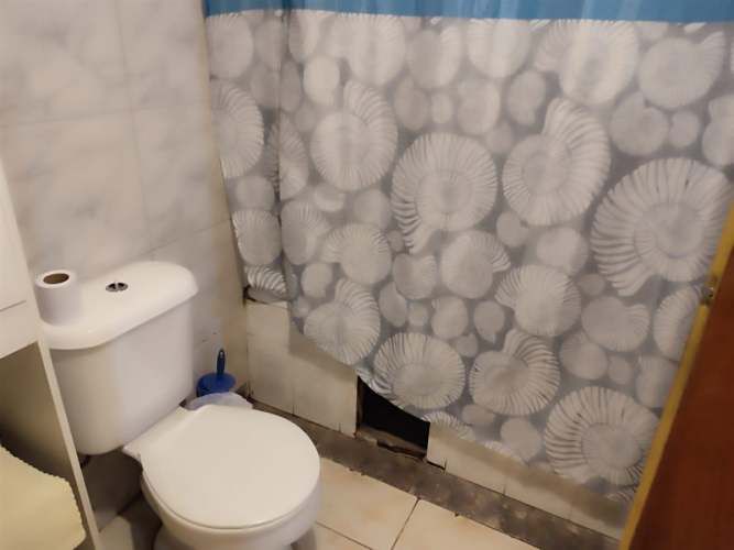 CASA America 645 - 647 / Se vende Casa, Sitio, Terreno, Local Ccial. 20.990 UF - 6 Dormitorios 3 Baños 3 Bodegas 6 Estacionamiento, mas de 500 m2 de terreno para construir