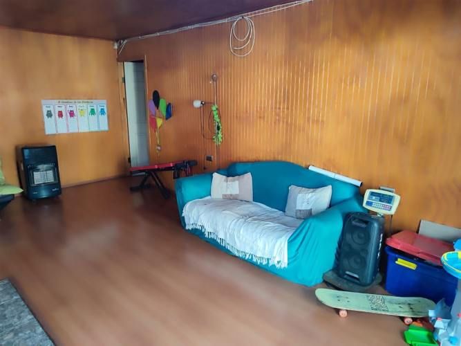 CASA America 645 - 647 / Se vende Casa, Sitio, Terreno, Local Ccial. 20.990 UF - 6 Dormitorios 3 Baños 3 Bodegas 6 Estacionamiento, mas de 500 m2 de terreno para construir