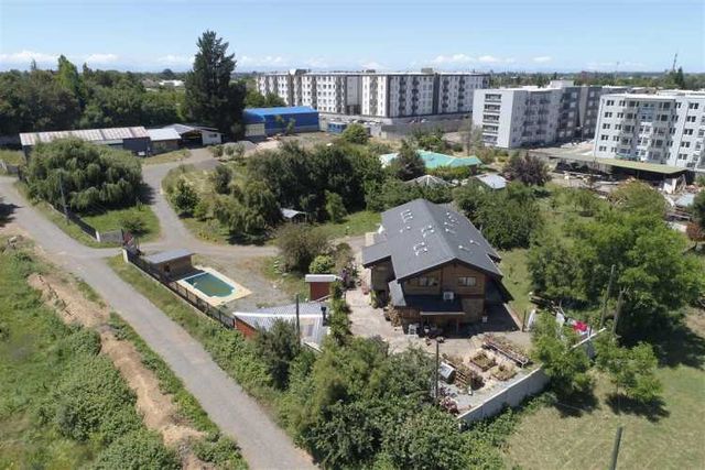 SITIO Fundo las Cruces, Los Ángeles