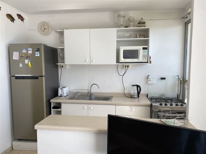 DEPARTAMENTO Av cuatro esquinas 098