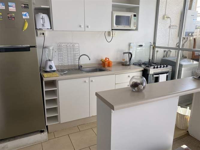 DEPARTAMENTO Av cuatro esquinas 098