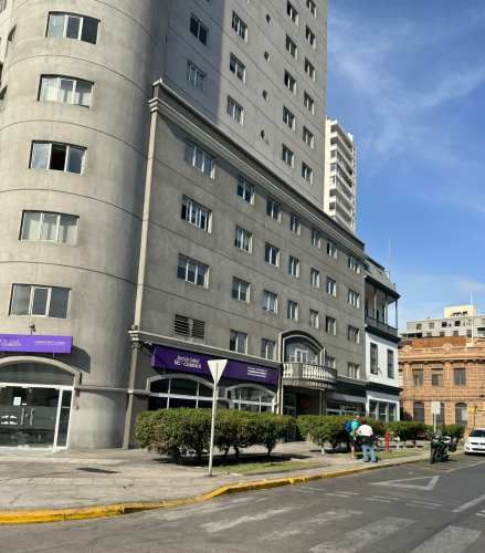 Arriendo Excelente Oficina, Edificio Finanzas