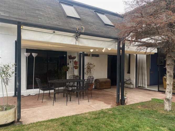 CASA CALLE LAZO / TRISTAN MATTA / METRO DEPARTAMENTAL