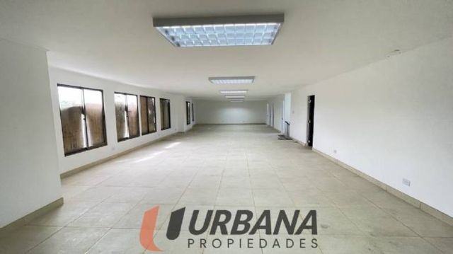 Local LOCAL PARA CENTROS MÉDICOS