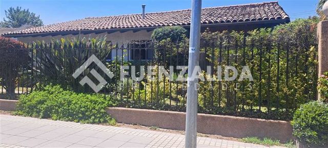 CASA PARQUE LA REINA