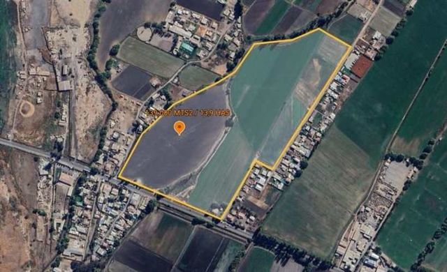 AGRICOLA Luis Cruz Martínez / Camino El Noviciado