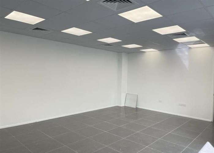 LOCAL COMERCIAL Cerca De Parque Bustamenete