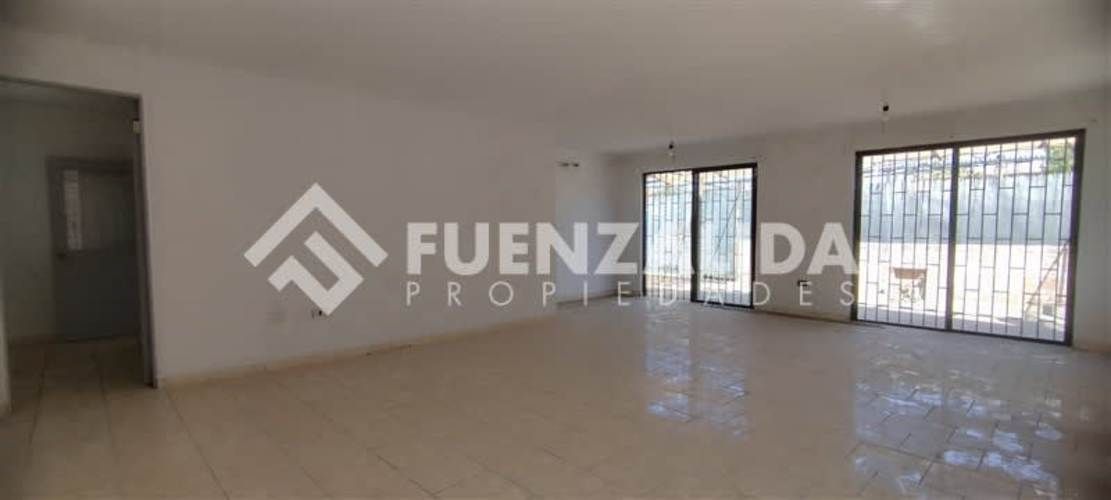 CASA Ochagavia 01236