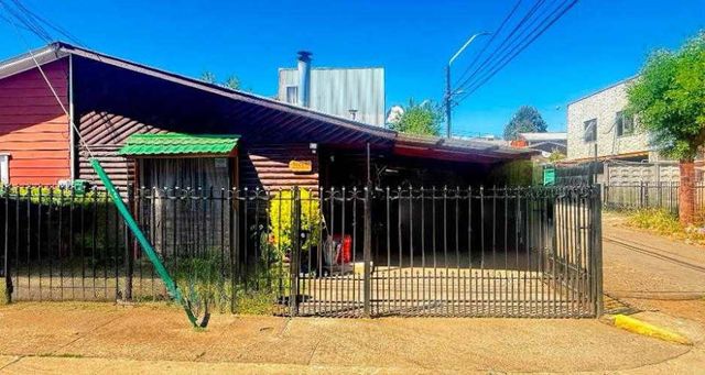 VENDO LINDA CASA SECTOR PEDRO DE VALDIVIA (81884)