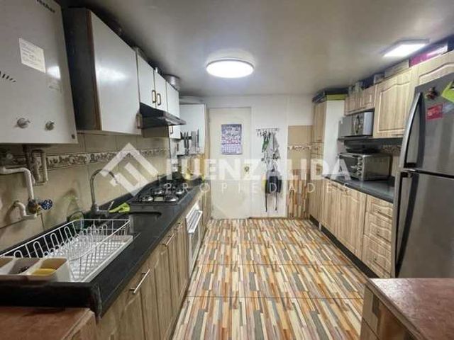 CASA La Travesia / Américo Vespucio