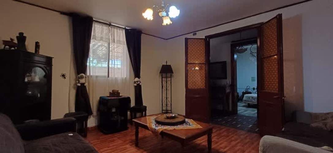 ESPECTACULAR CASA EN SAN JOAQUIN 6D Y 2B