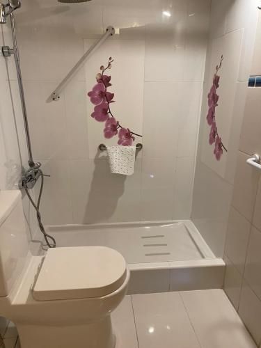 SE VENDE AMPLIO DEPARTAMENTO EN AV BRASIL EDIFICIO LOS INMIGRANTES