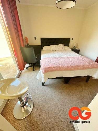 LUMINOSA Y COMODA CASA DE DOS PISOS  (82269)