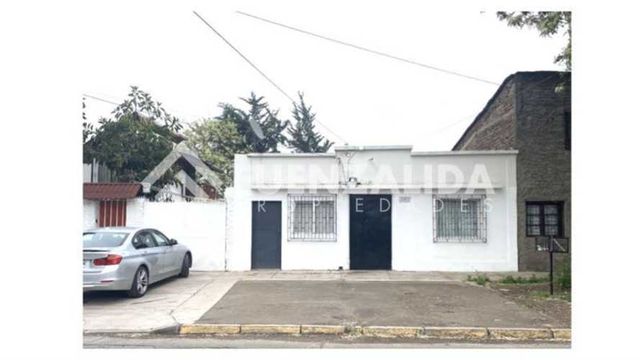 CASA José Besa / Vicuña Rozas