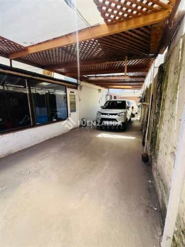 CASA Martín Vargas / Manuel Pl.