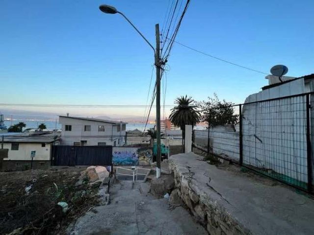 SITIO VENDE SITIO UBICADO EN CENTRO COQUIMBO.