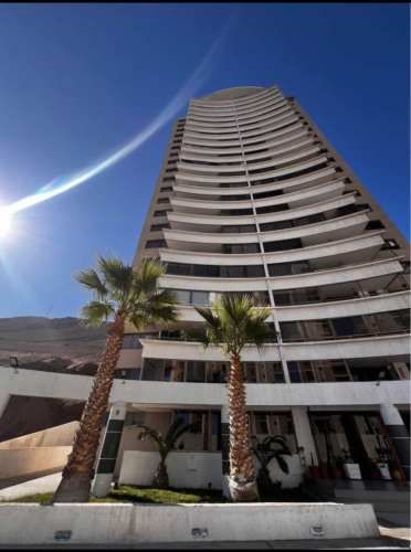 HERMOSO DEPTO.  EN VENTA, SECTOR SUR. CON VISTA HACIA AL MAR.