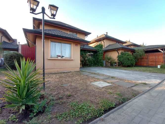 Cómoda y ampliada casa en San Pedro del Valle