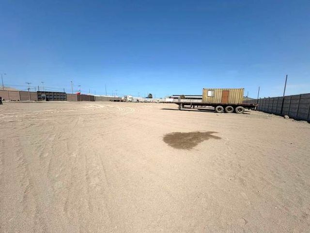 ARRIENDO SITIO INDUSTRIAL PUERTA AMÉRICA (82917)