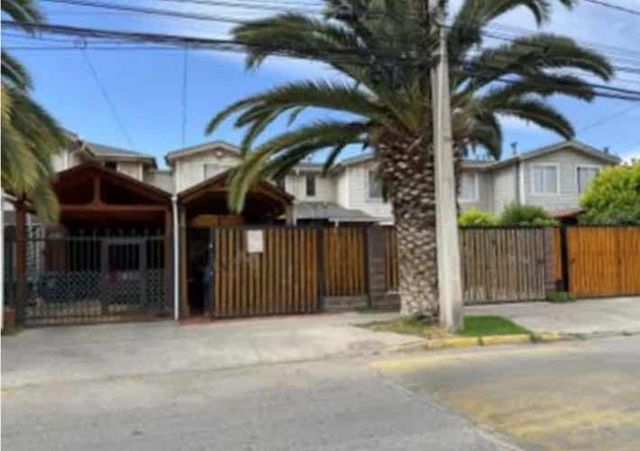 Casa METRO ESTACIÓN LO CRUZAT